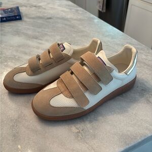 Back70 Beige and White Velcro Sneakers